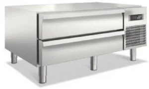 Стол морозильный APACH Chef Line SLBF912D